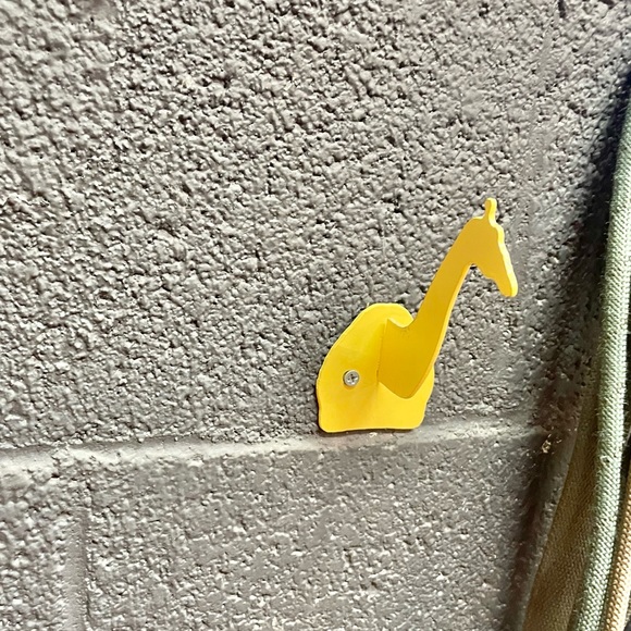 HANDMADE | Yellow Metal Giraffe Hook - Picture 2 of 5